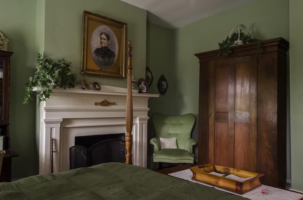 Munro House Bed&Breakfast Jonesville Habitación foto