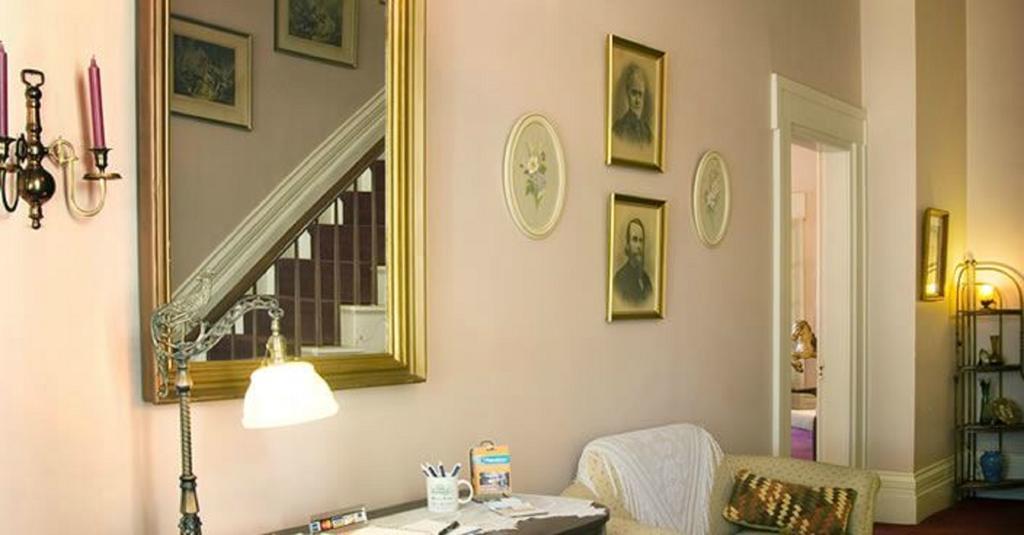 Munro House Bed&Breakfast Jonesville Exterior foto